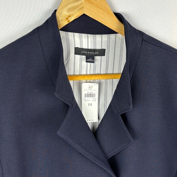 Ann Taylor Women Cropped Double Breasted Blazer Jacket Sz 10 Navy Classic Preppy - Picture 2 of 11